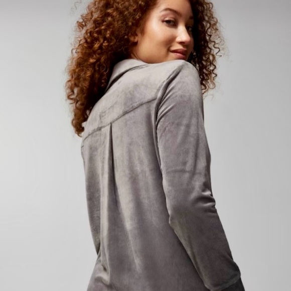 NEW SOMA INTIMATES Ribbed Long-Sleeve Notch Collar Top in Gray - Picture 4 of 4